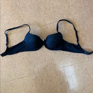 Black Victoria’s Secret Bra